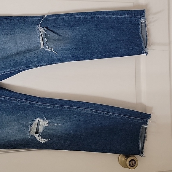 Old Navy Size 4 Ultra High Rise Super Straight Button Fly Jeans with Frayed Hem - Picture 13 of 15